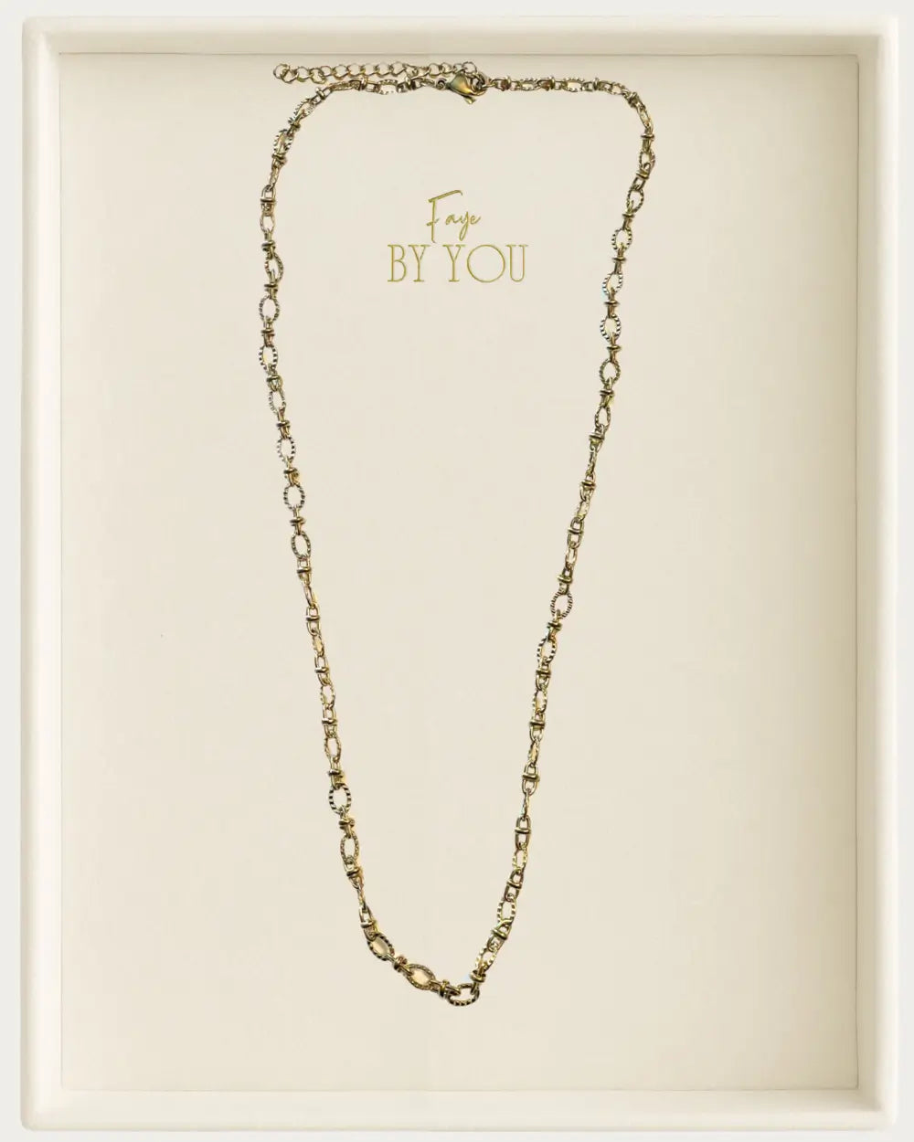 Gold Delicate Textured Circles