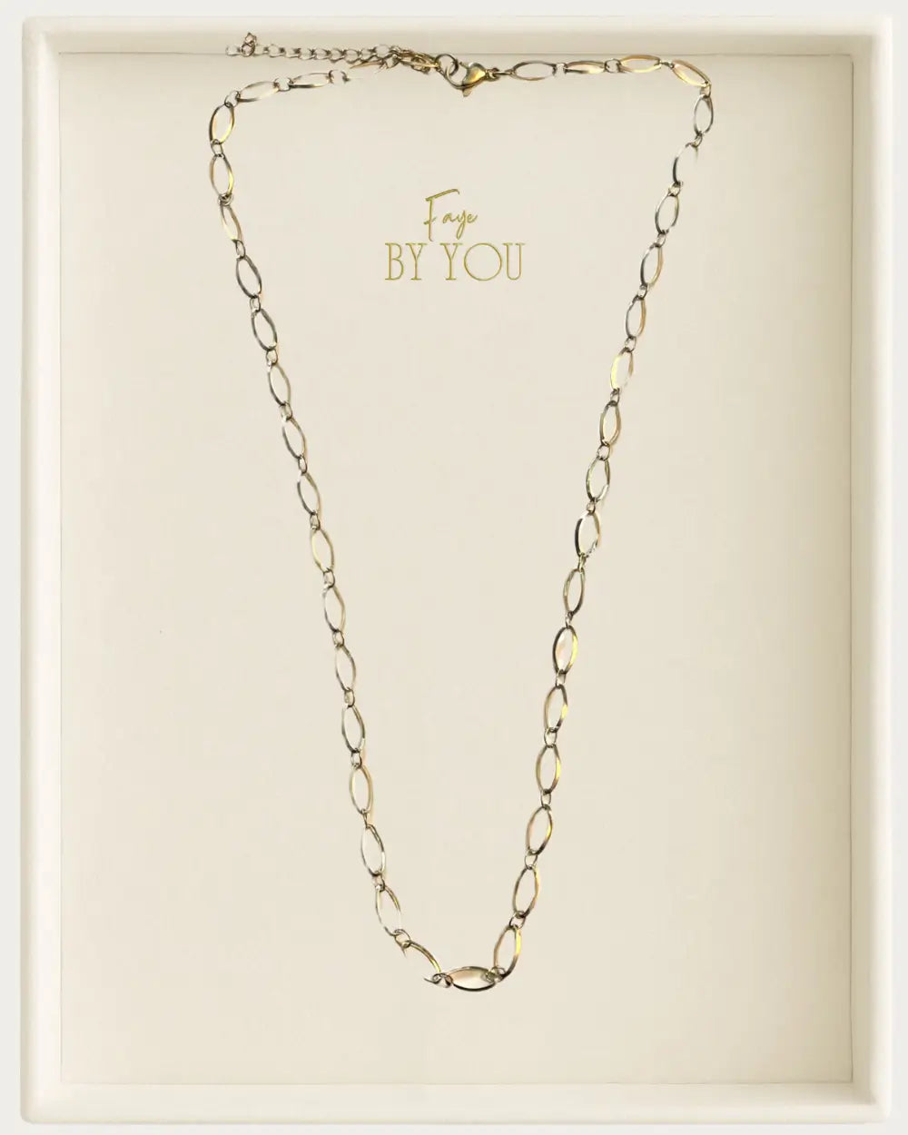 Gold Delicate Smooth Oval