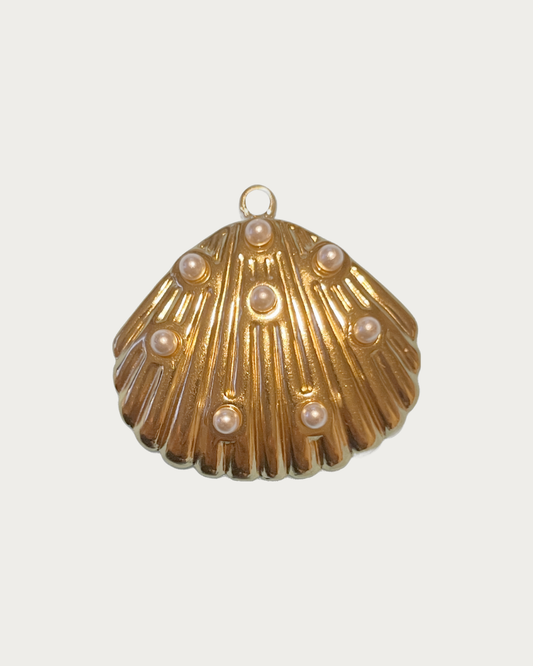 Gold Shell with Pearls Charm